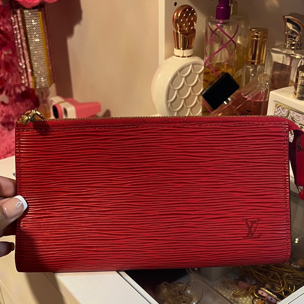 Authentic Louis Vuitton Vibrant Red Epi